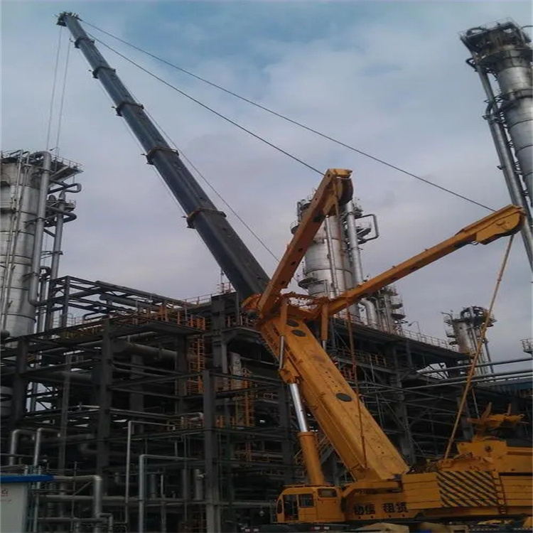 田林吊板房的吊车